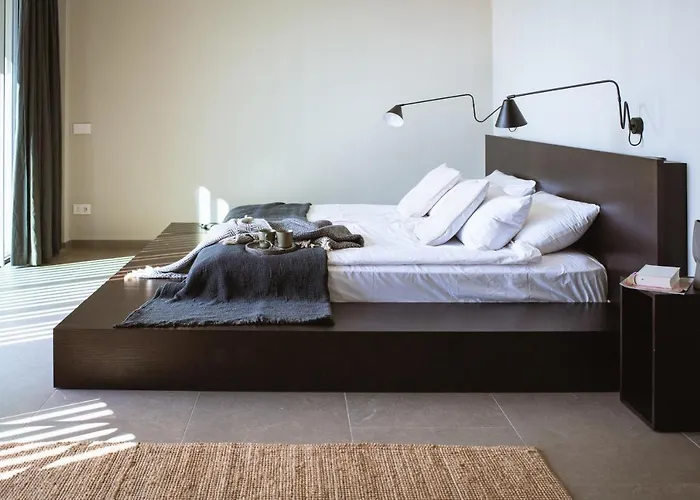 Residenza Cavaion فيلة Calmasino